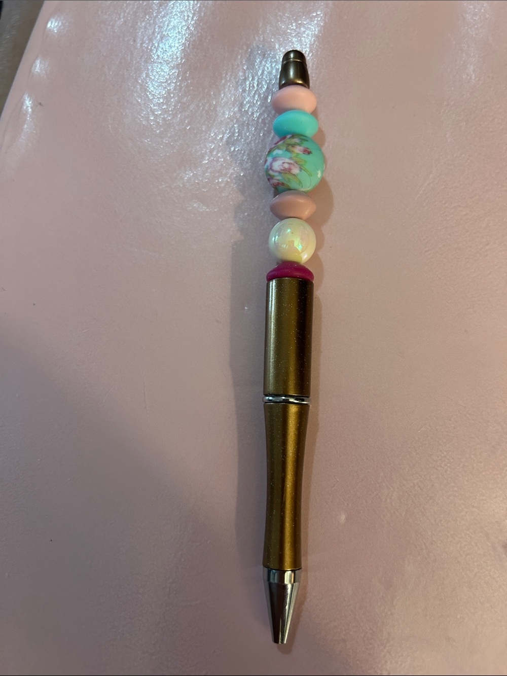 Beaded pens with sleeves and extra refill - Picture 8 of 16